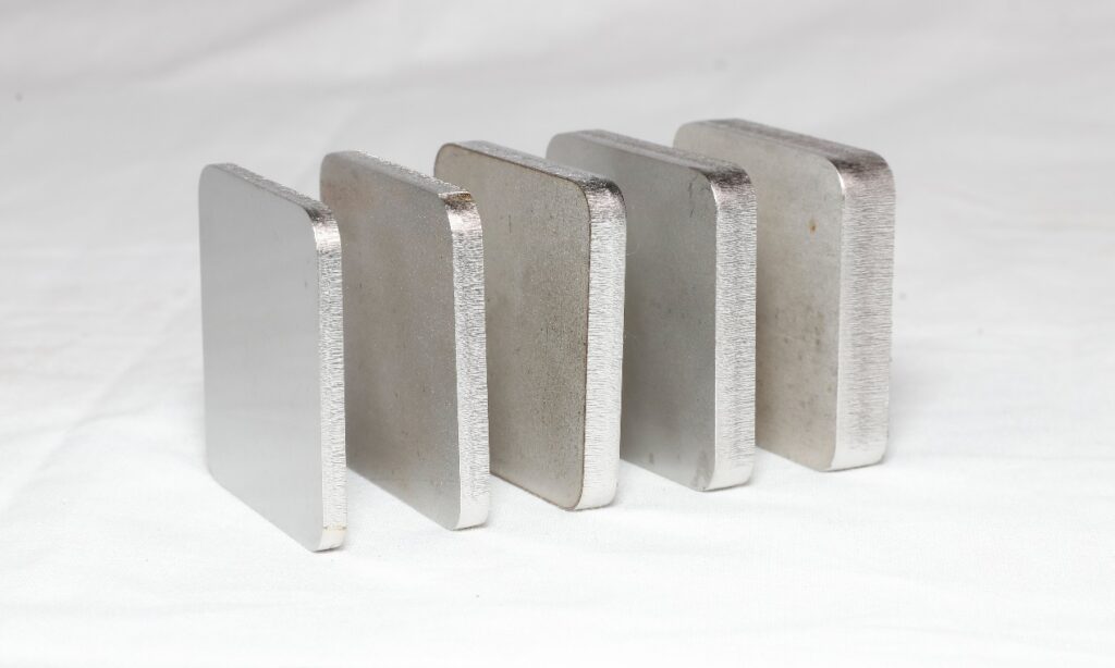 Five key tips for laser cutting stainless steel thick plates