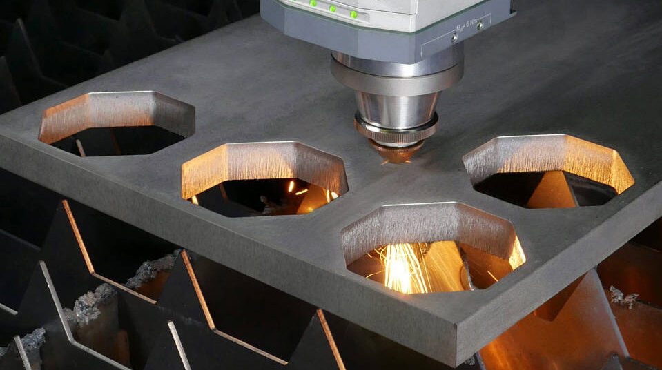 How to Choose the Right Cutting Process for 20mm Thick Steel Plates